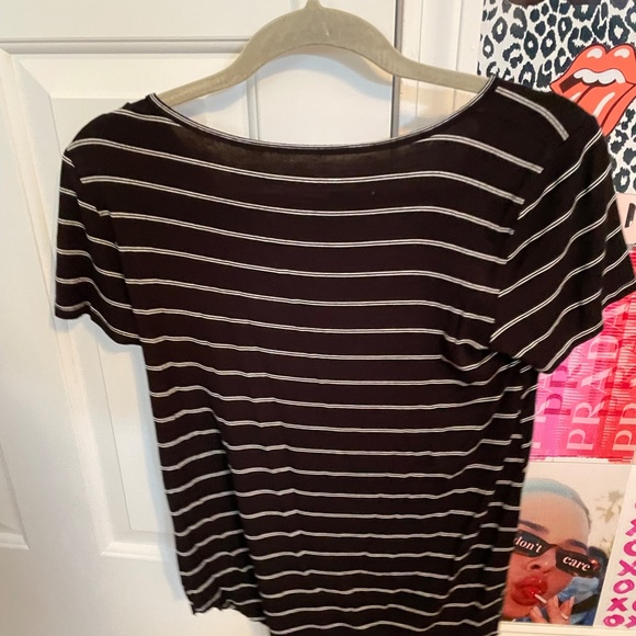 hollister must have collection striped t-shirt - Picture 2 of 2